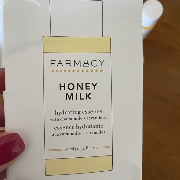 Farmacy Skincare Set with Honey Milk and Honey Halo-new - Picture 2 of 6
